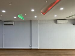 Waterloo Centre (D7), Office #555058441